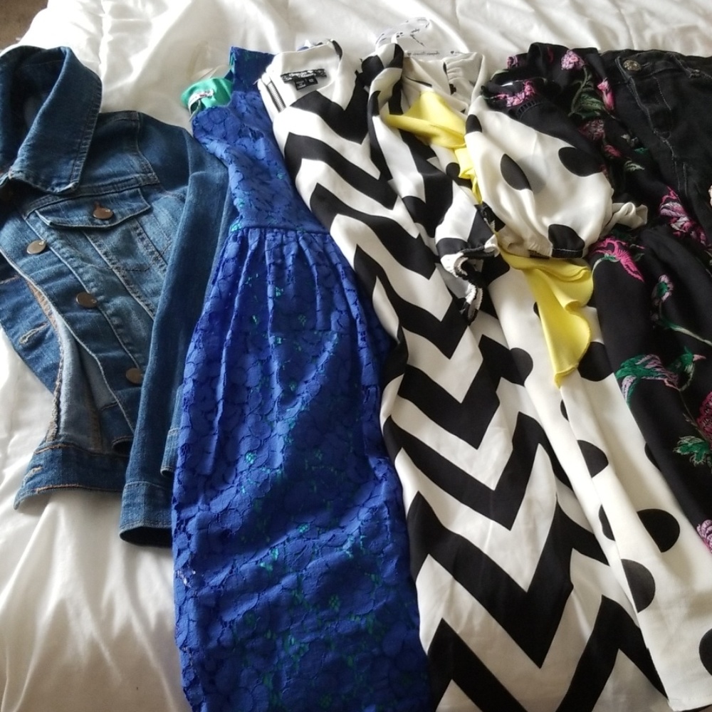 Girls sz 10/12 lot of clothing